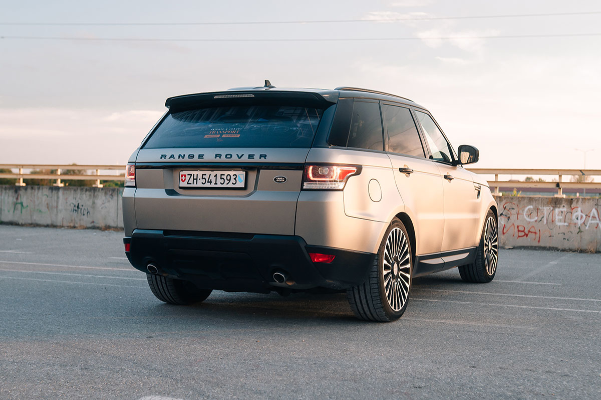vip service vujin luxury transportation range rover sport 6